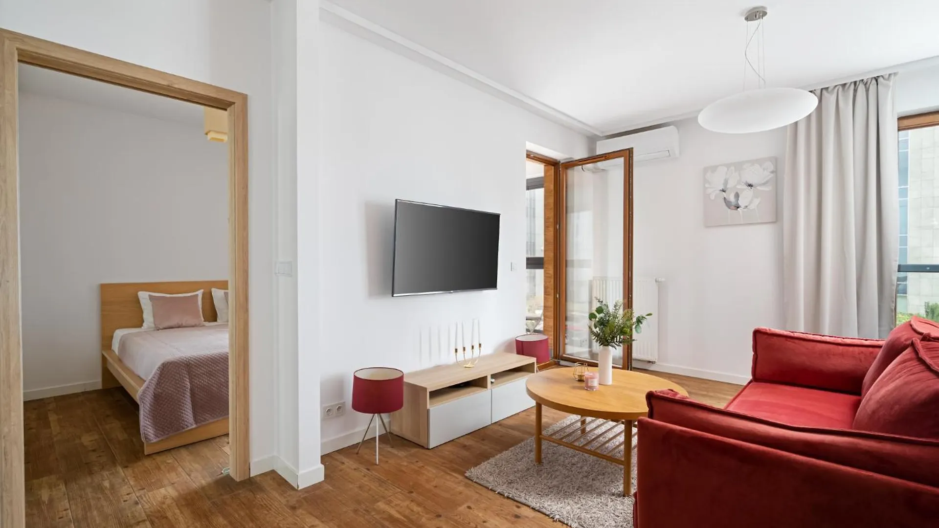 Urban Chic - One Bedroom Apartment - Warsaw Stays&G85-5